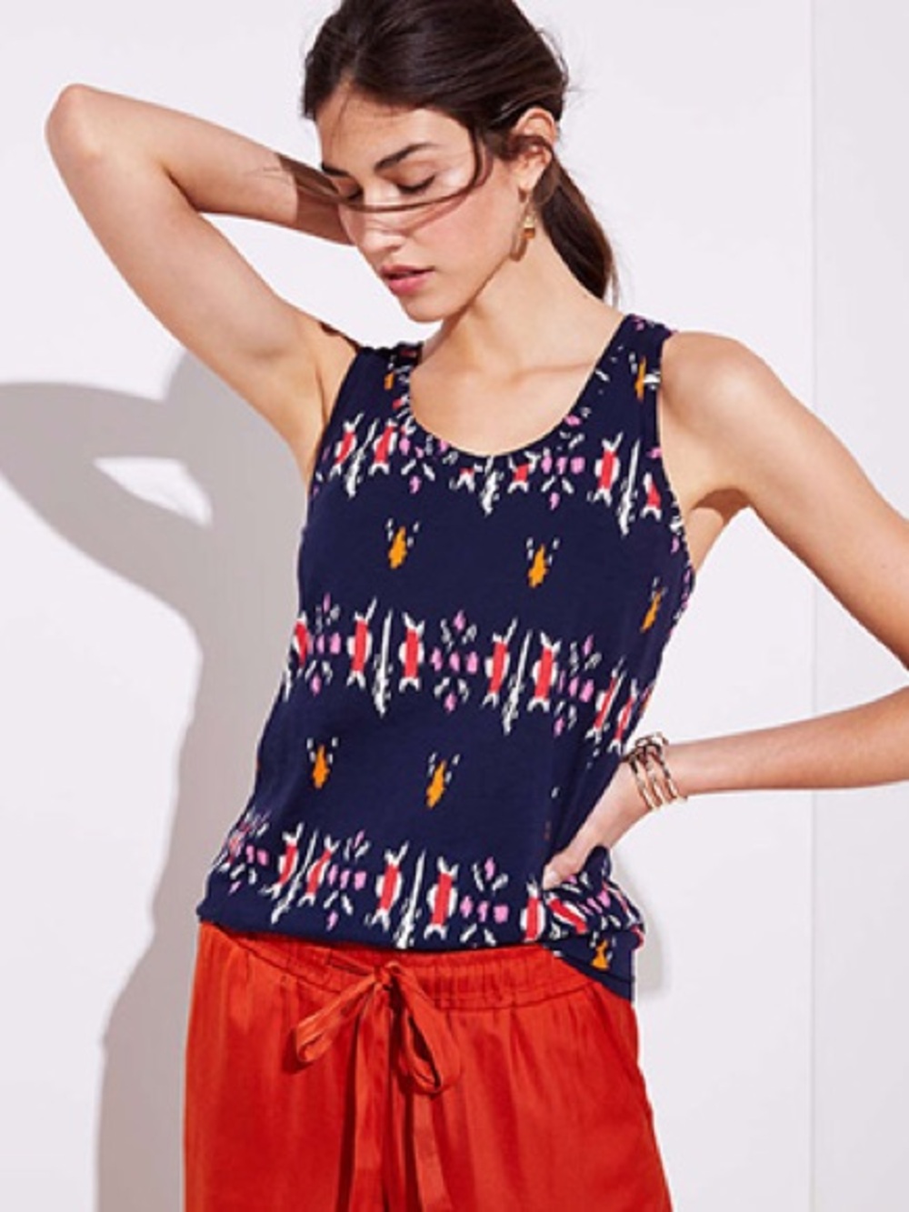 LOFT Vintage Navy Ikat-Print Sleeveless Racerback Tank Top medium